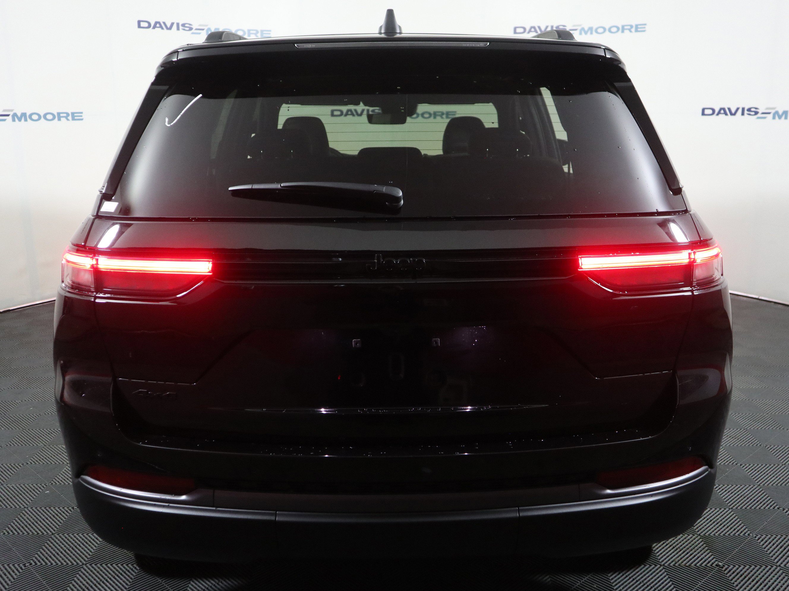 New 2026 Jeep Grand Cherokee Limited AWD/4WD image 7