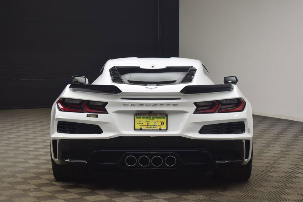 Used 2024 Chevrolet Corvette Z06 image 8