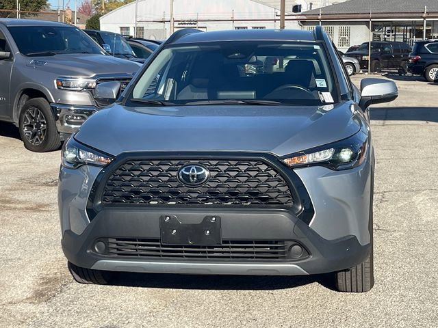 Used 2024 Toyota Corolla Cross LE image 29