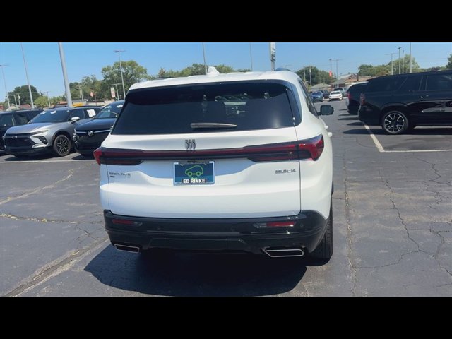 Certified 2026 Buick Enclave Sport Touring w/ Power Package AWD/4WD image 7