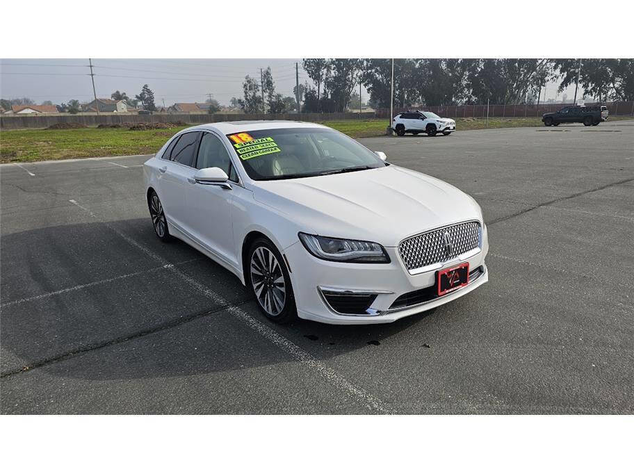 Used 2018 Lincoln MKZ Reserve image 1