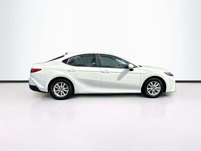 Used 2025 Toyota Camry LE FWD image 9