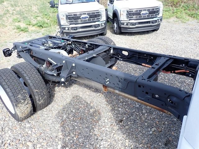 New 2026 Ford F550 4x4 Regular Cab Super Duty w/ XL Chrome Package image 8
