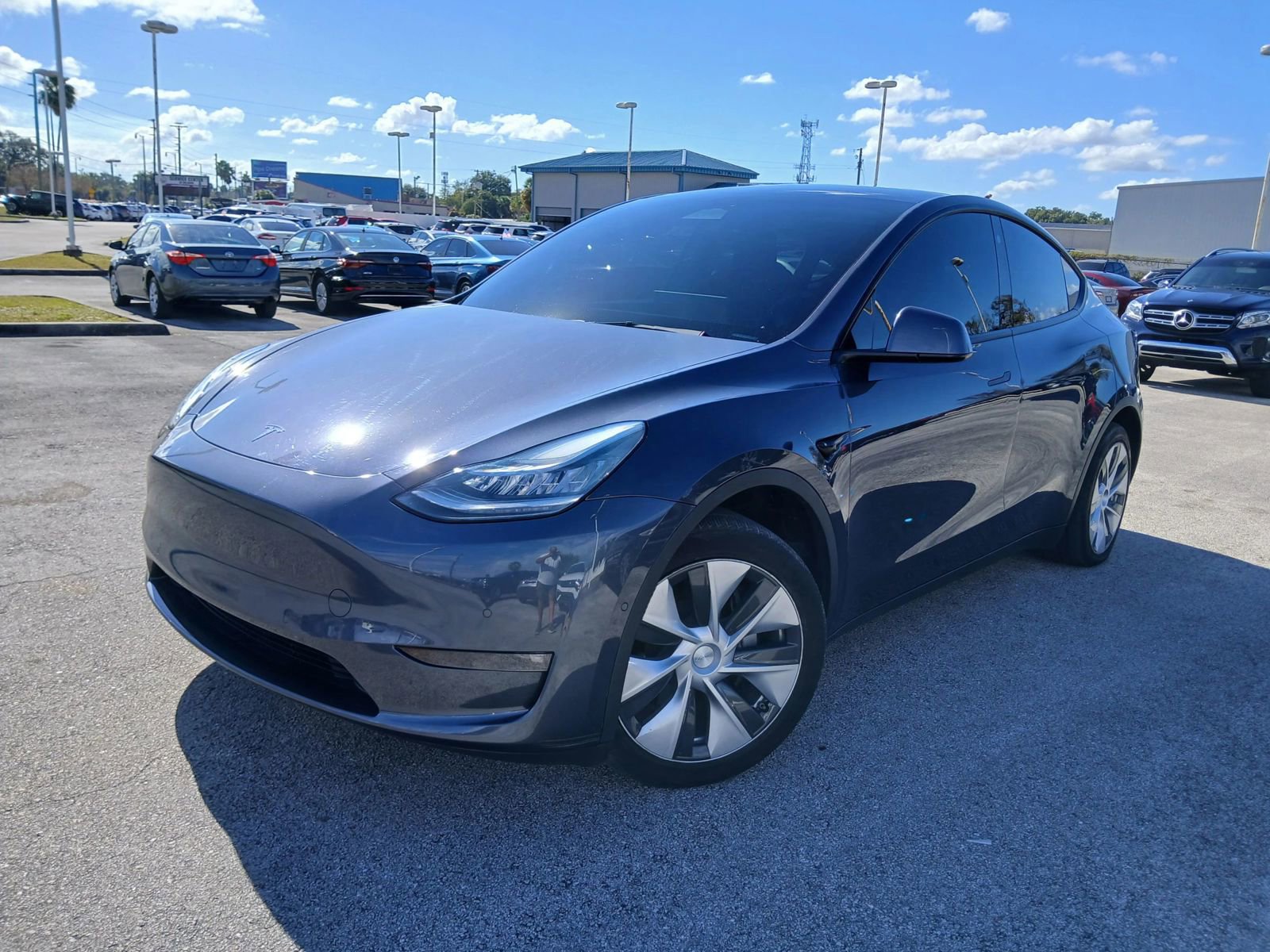 Used 2021 Tesla Model Y 2WD image 2