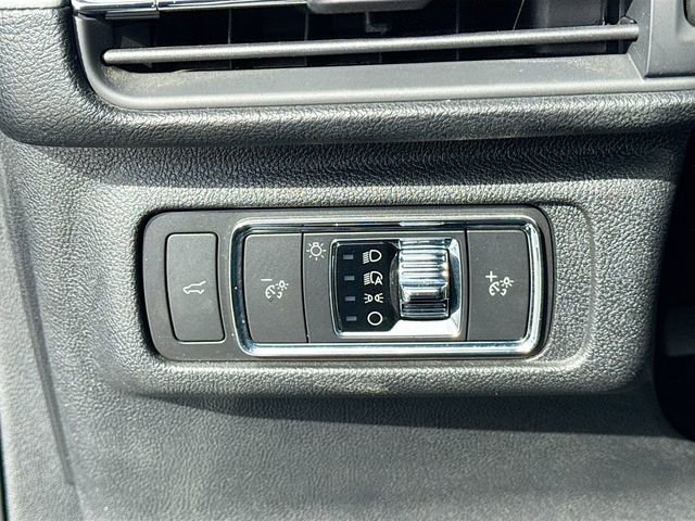 Used 2022 Lincoln Corsair AWD w/ Premium Package image 11