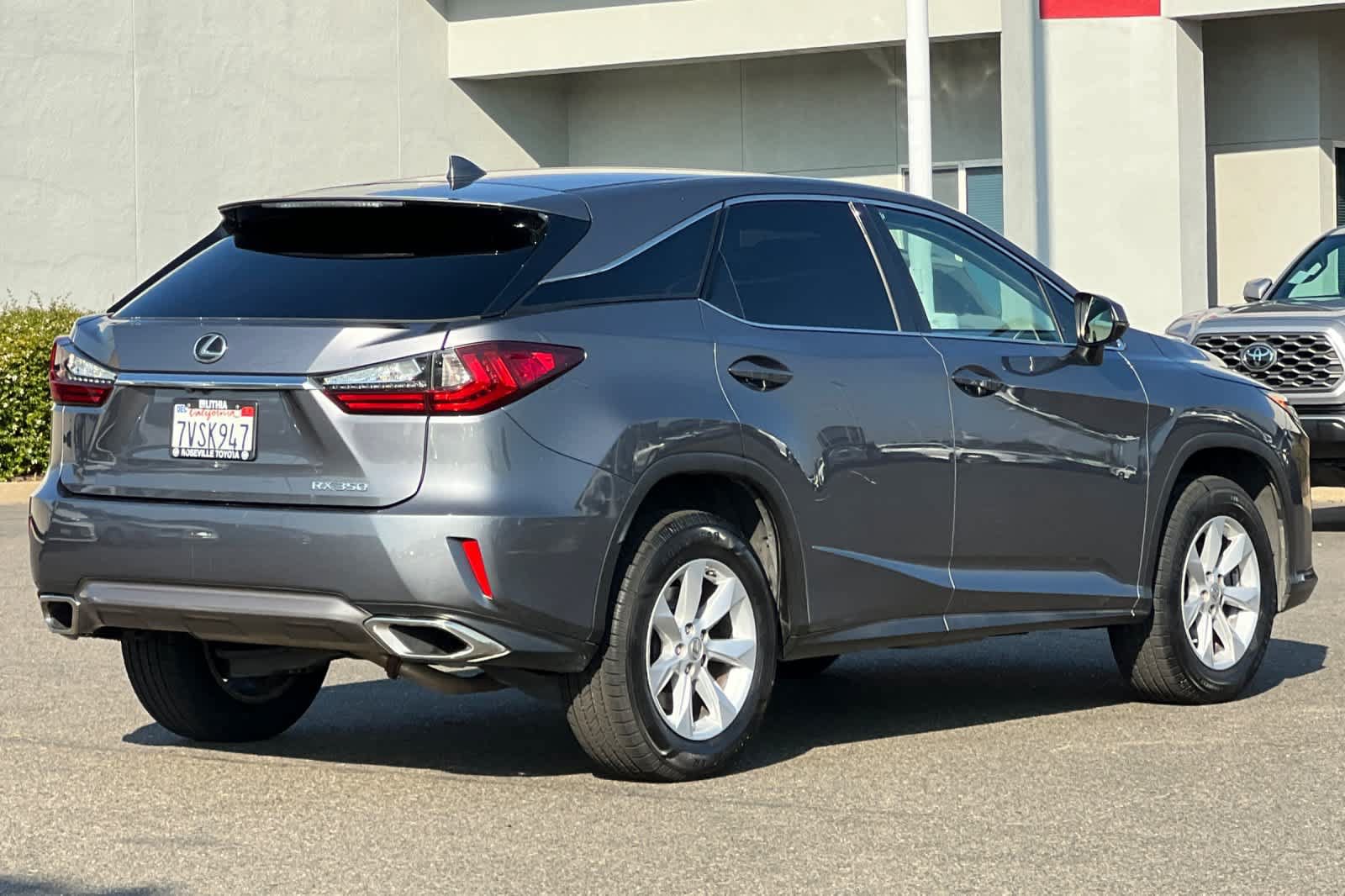 Used 2017 Lexus RX 350 FWD image 2
