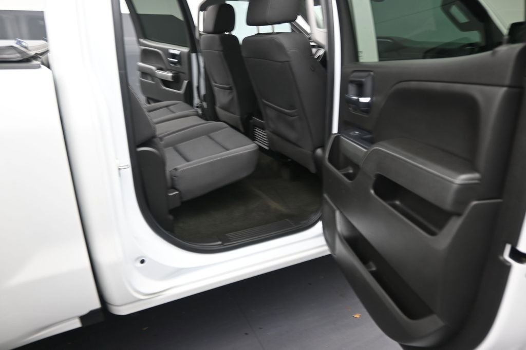 Used 2018 Chevrolet Silverado 1500 LT w/ LT Eassist Package AWD/4WD image 13