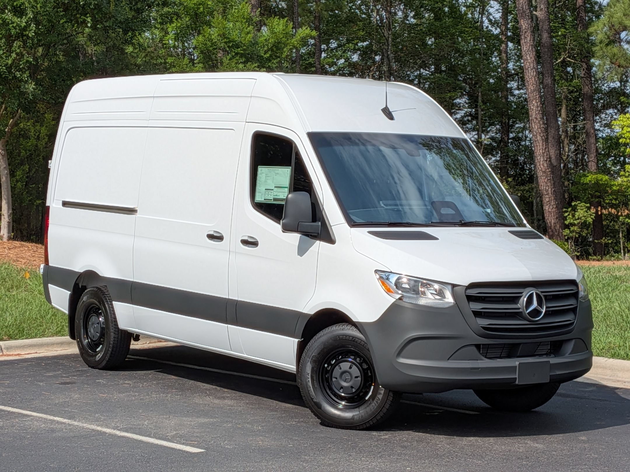 New 2026 Mercedes-Benz Sprinter 2500 image 2
