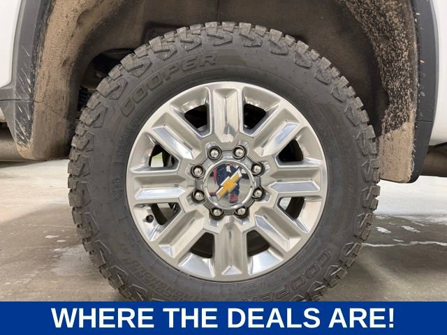 Used 2024 Chevrolet Silverado 3500 High Country w/ High Country Premium Package AWD/4WD image 28