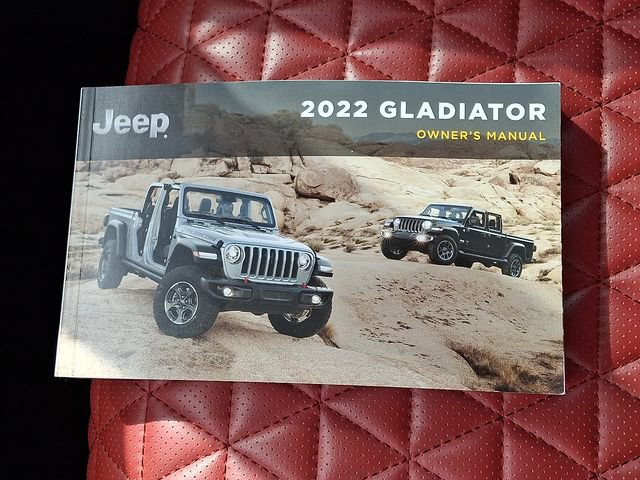 Used 2022 Jeep Gladiator Sport AWD/4WD image 25