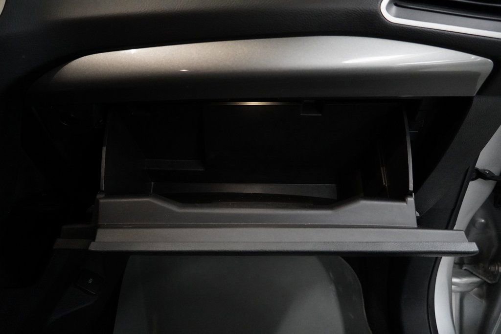 Used 2019 Ford Edge SEL image 30