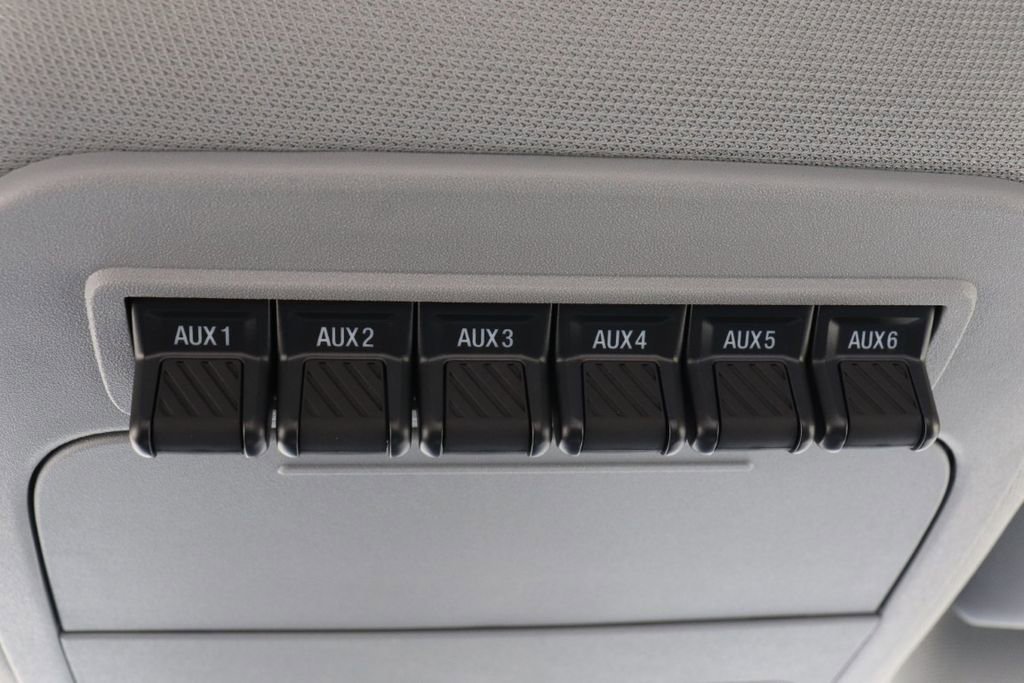 New 2025 Ford F550 4x4 Regular Cab Super Duty image 14