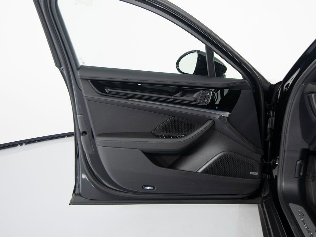 New 2026 Porsche Panamera 4 image 17