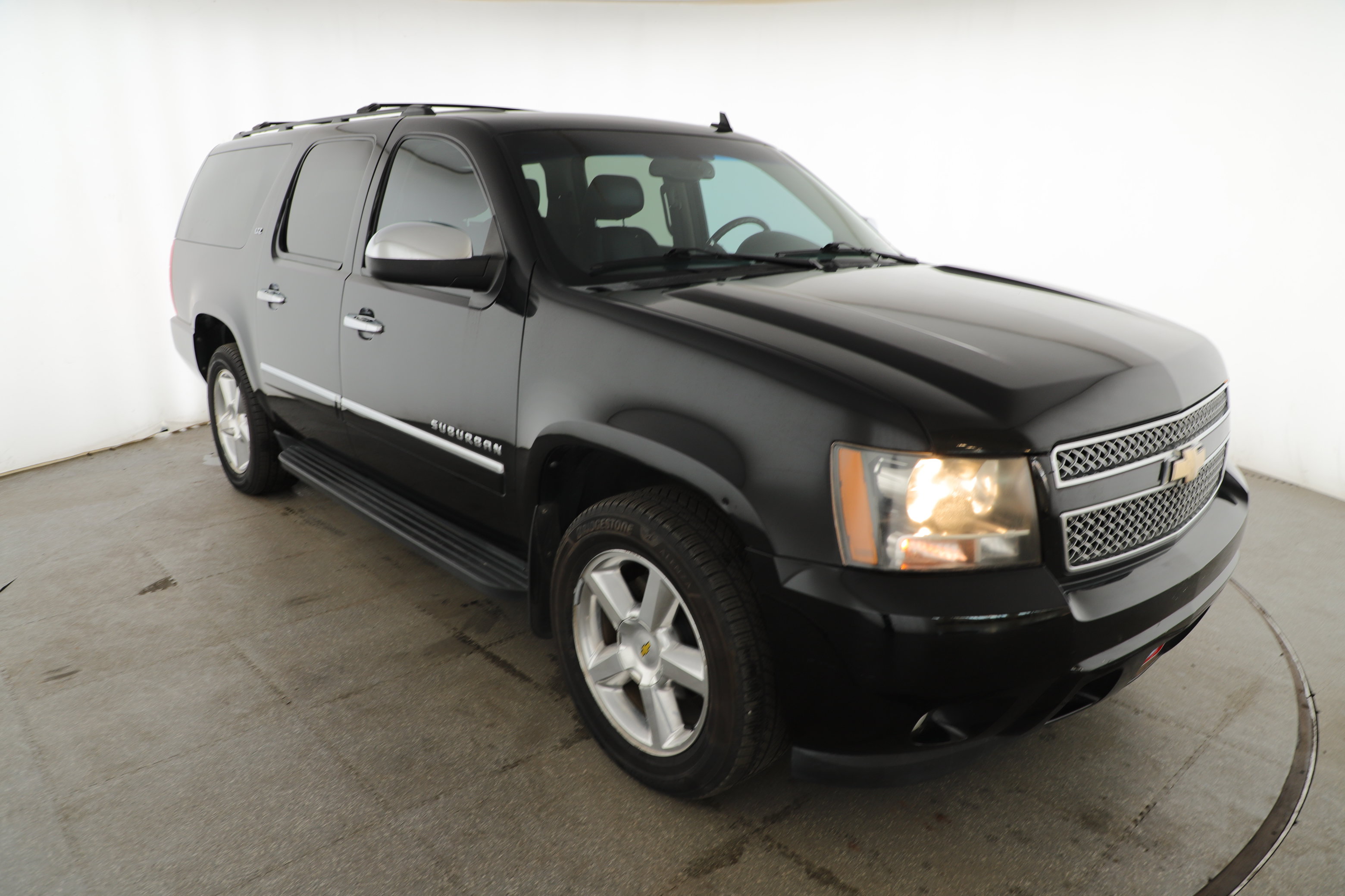 Used 2011 Chevrolet Suburban LTZ AWD/4WD image 3