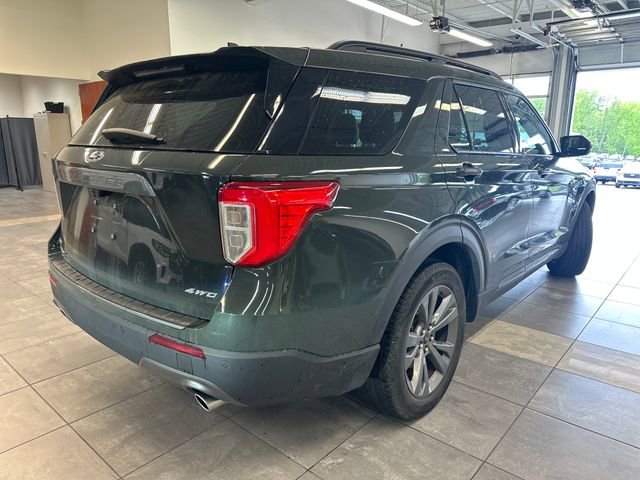 Used 2023 Ford Explorer XLT w/ Equipment Group 202A AWD/4WD image 11