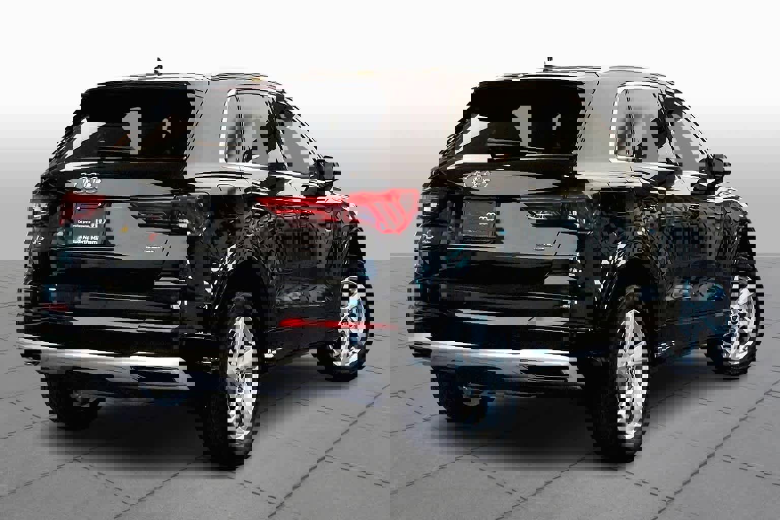 Used 2021 Audi Q3 2.0T Premium w/ Convenience Package image 13