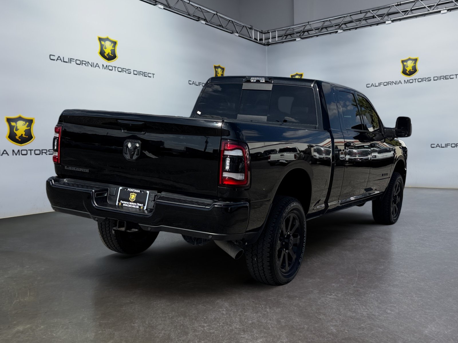 Used 2024 RAM 2500 Laramie w/ Night Edition AWD/4WD image 5