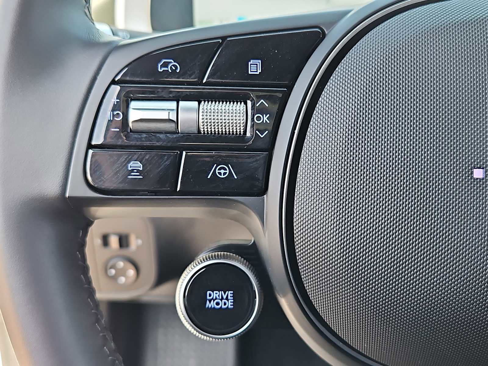 Used 2024 Hyundai Ioniq 6 Limited RWD image 22