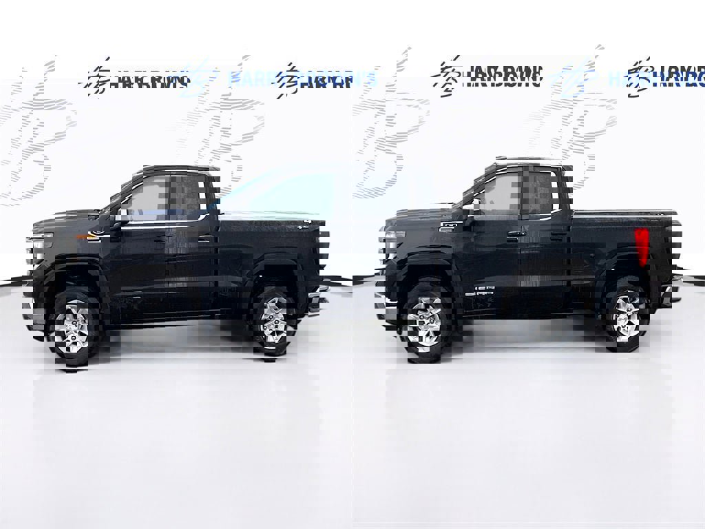 Used 2025 GMC Sierra 1500 SLE image 8