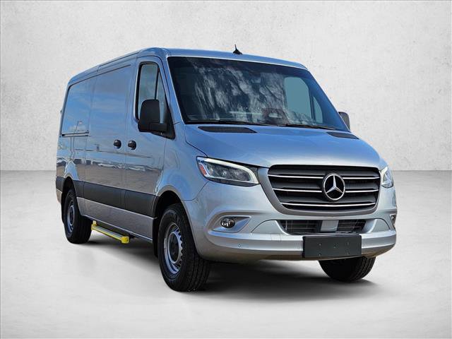 Used 2025 Mercedes-Benz Sprinter 2500 image 8