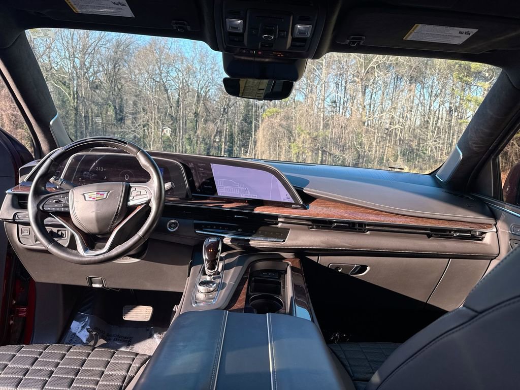 Used 2023 Cadillac Escalade Premium Luxury Platinum image 31