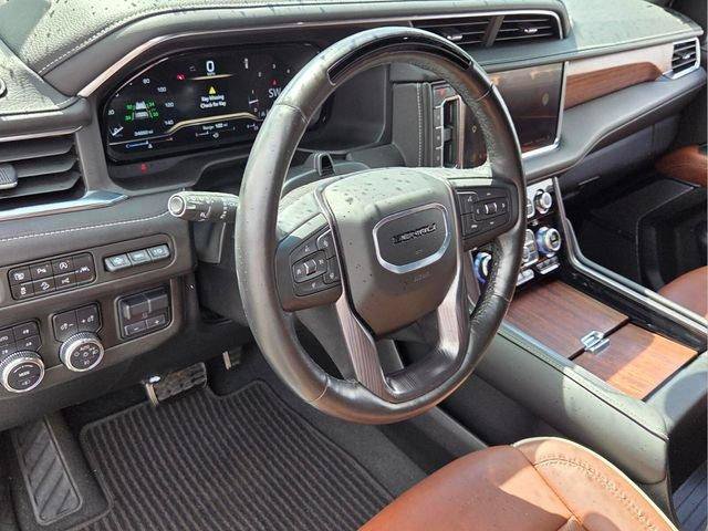 Certified 2024 GMC Yukon XL Denali Ultimate AWD/4WD image 11