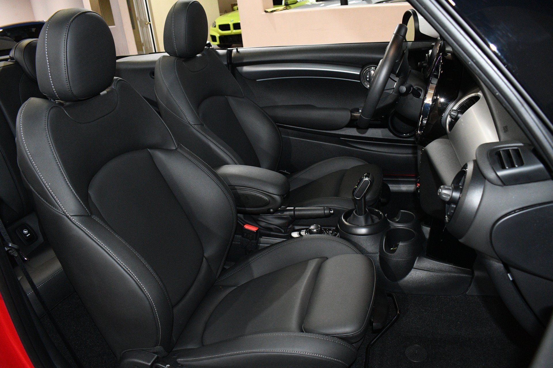 Used 2024 MINI Cooper S FWD image 8