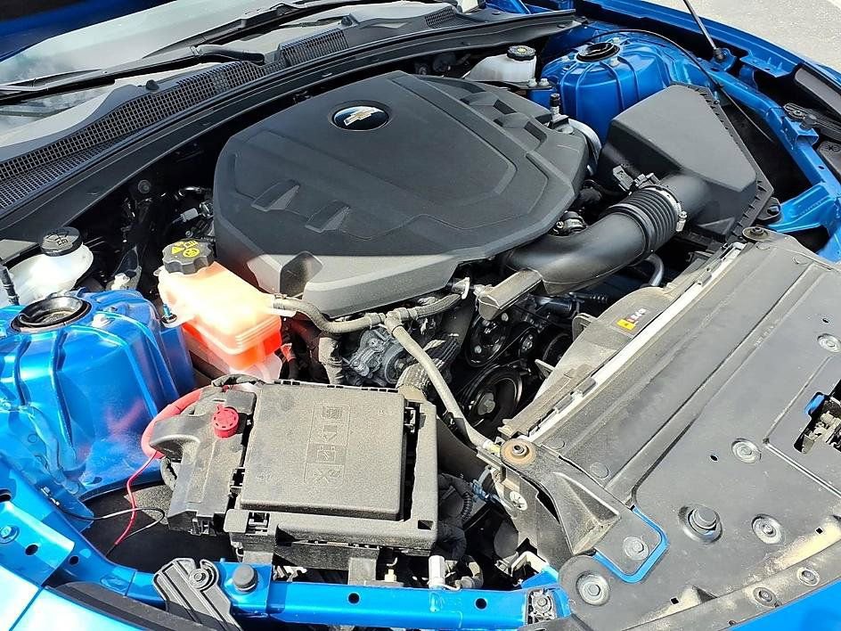 Used 2024 Chevrolet Camaro LT w/ Technology Package RWD image 14