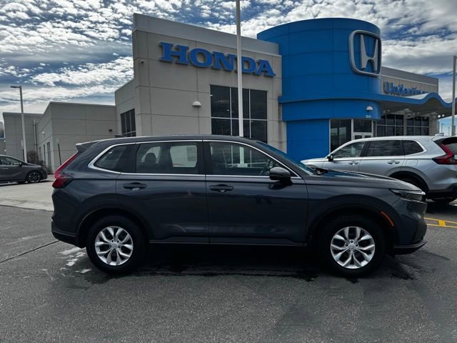 Used 2023 Honda CR-V LX image 4