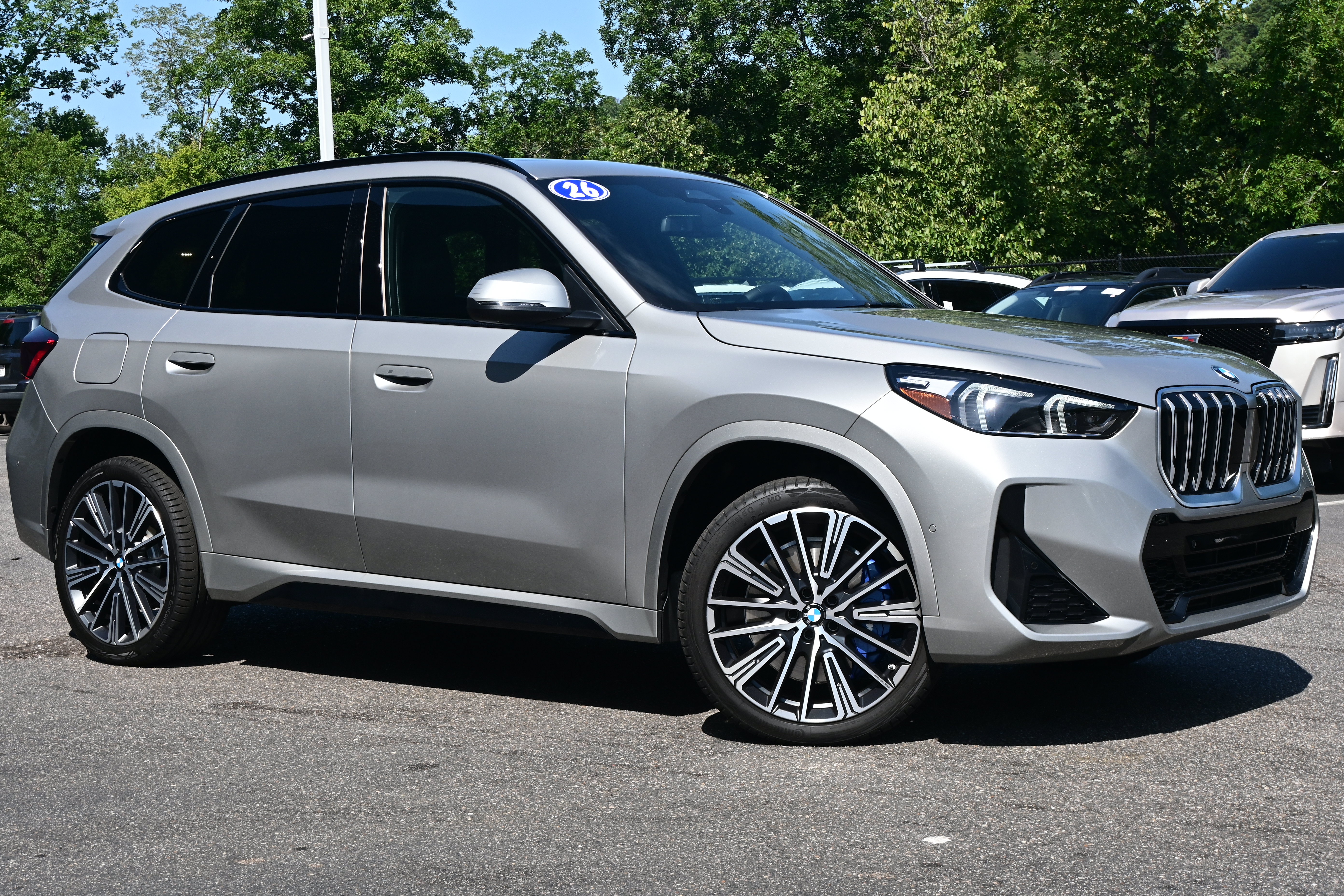 Used 2026 BMW X1 xDrive28i w/ M Sport Package AWD/4WD image 2