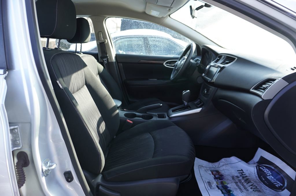 Used 2019 Nissan Sentra SV image 8