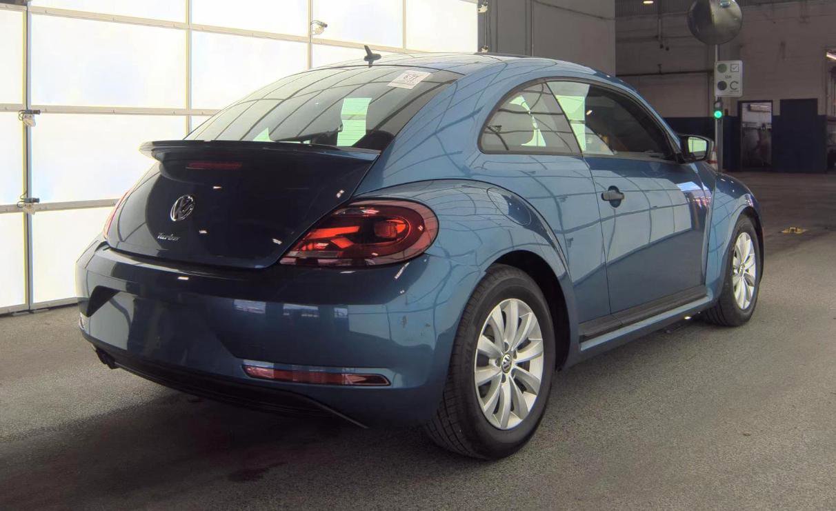 Used 2018 Volkswagen Beetle 2.0T S FWD image 5