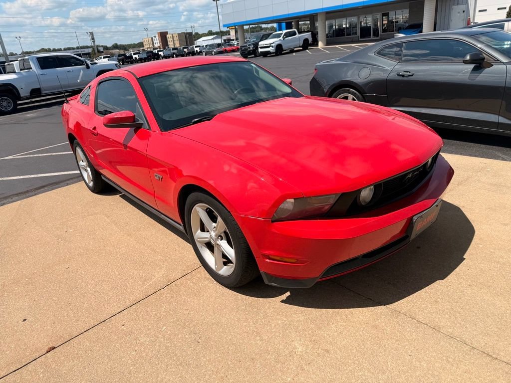 Used 2010 Ford Mustang GT RWD image 5