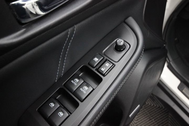 Used 2018 Subaru Outback 2.5i Limited image 15