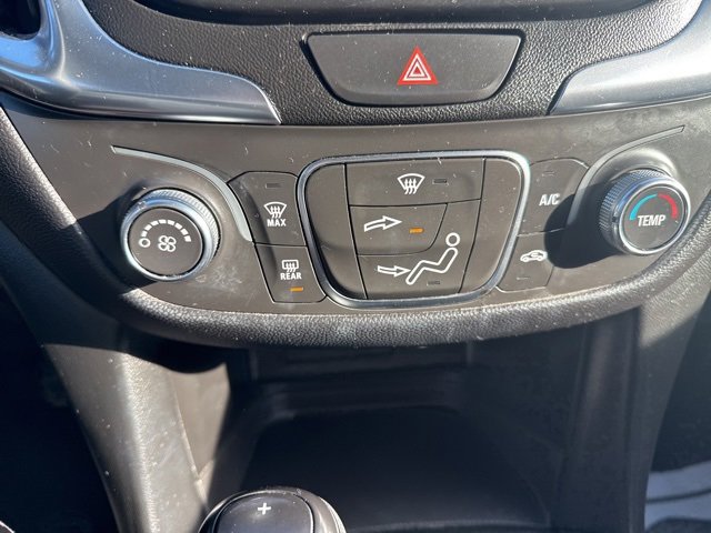 Used 2021 Chevrolet Equinox LT image 23