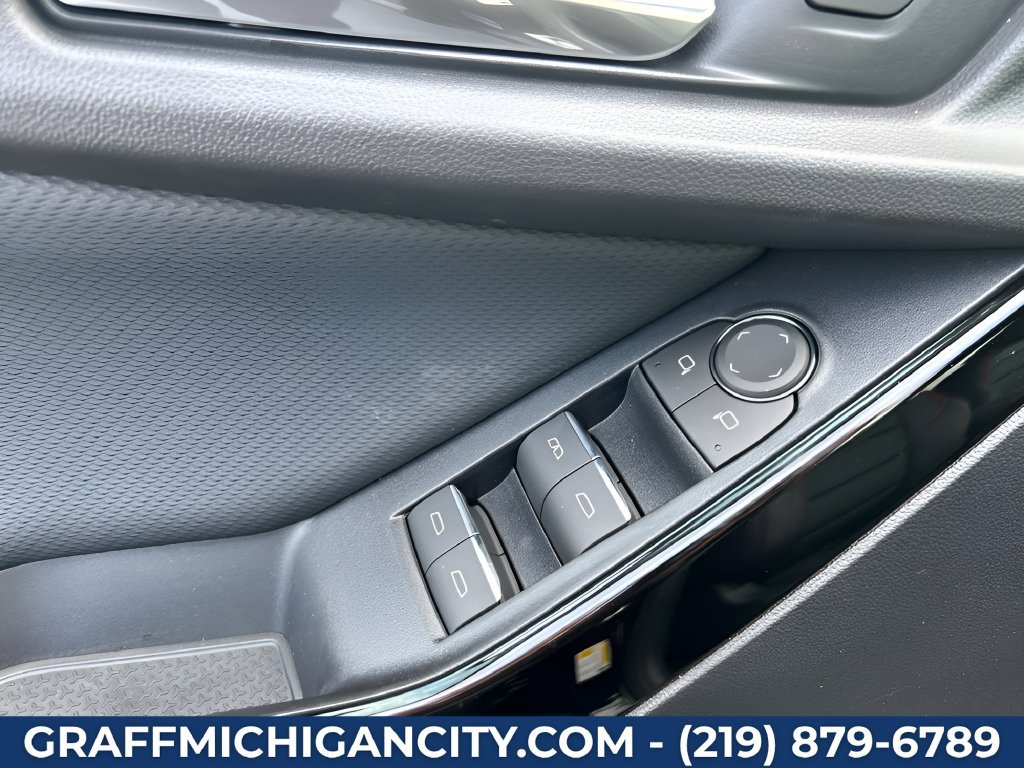 New 2027 Chevrolet Equinox RS FWD image 13