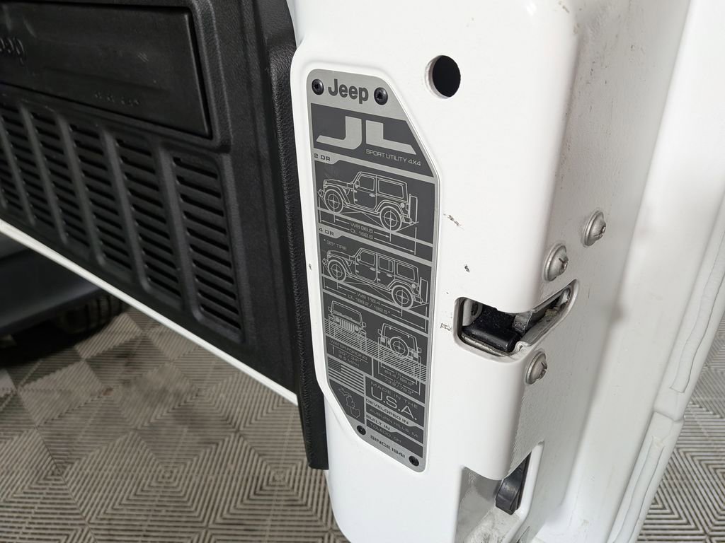 Certified 2024 Jeep Wrangler Sport S image 10