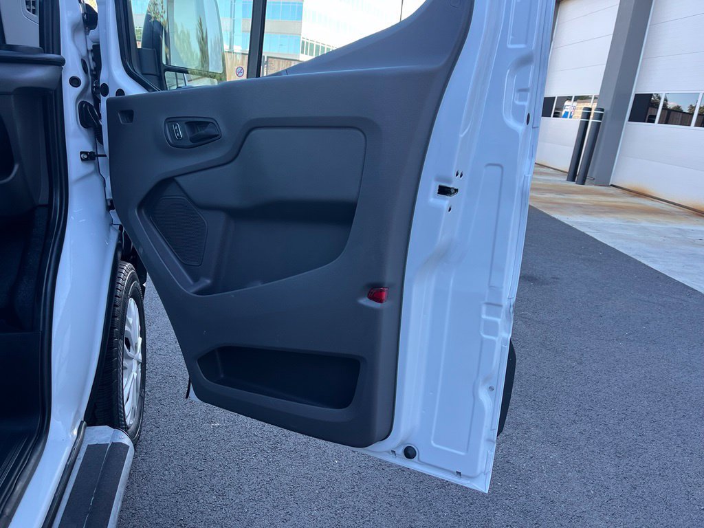 Used 2025 Ford Transit 250 Low Roof w/ Exterior Upgrade Package RWD image 14