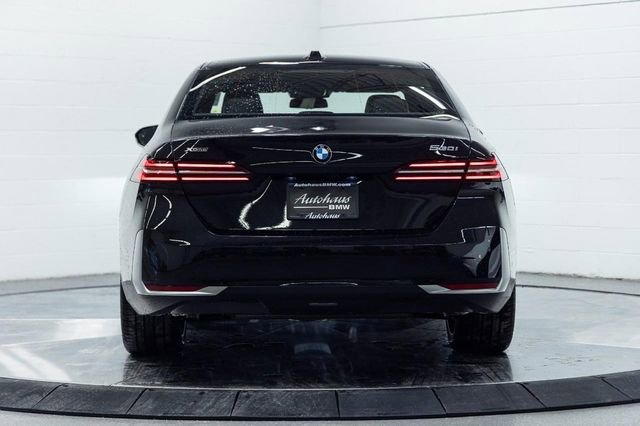 Used 2026 BMW 530i xDrive image 10