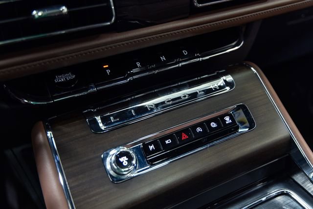 Used 2025 Lincoln Aviator Reserve w/ Equipment Group 201A image 19