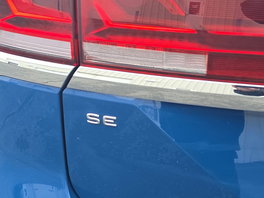 Used 2025 Volkswagen Atlas SE AWD/4WD image 7