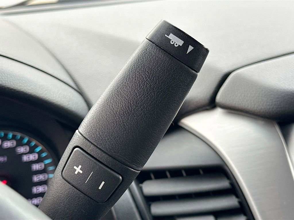 Used 2017 GMC Yukon XL SLT w/ Premium Edition image 15