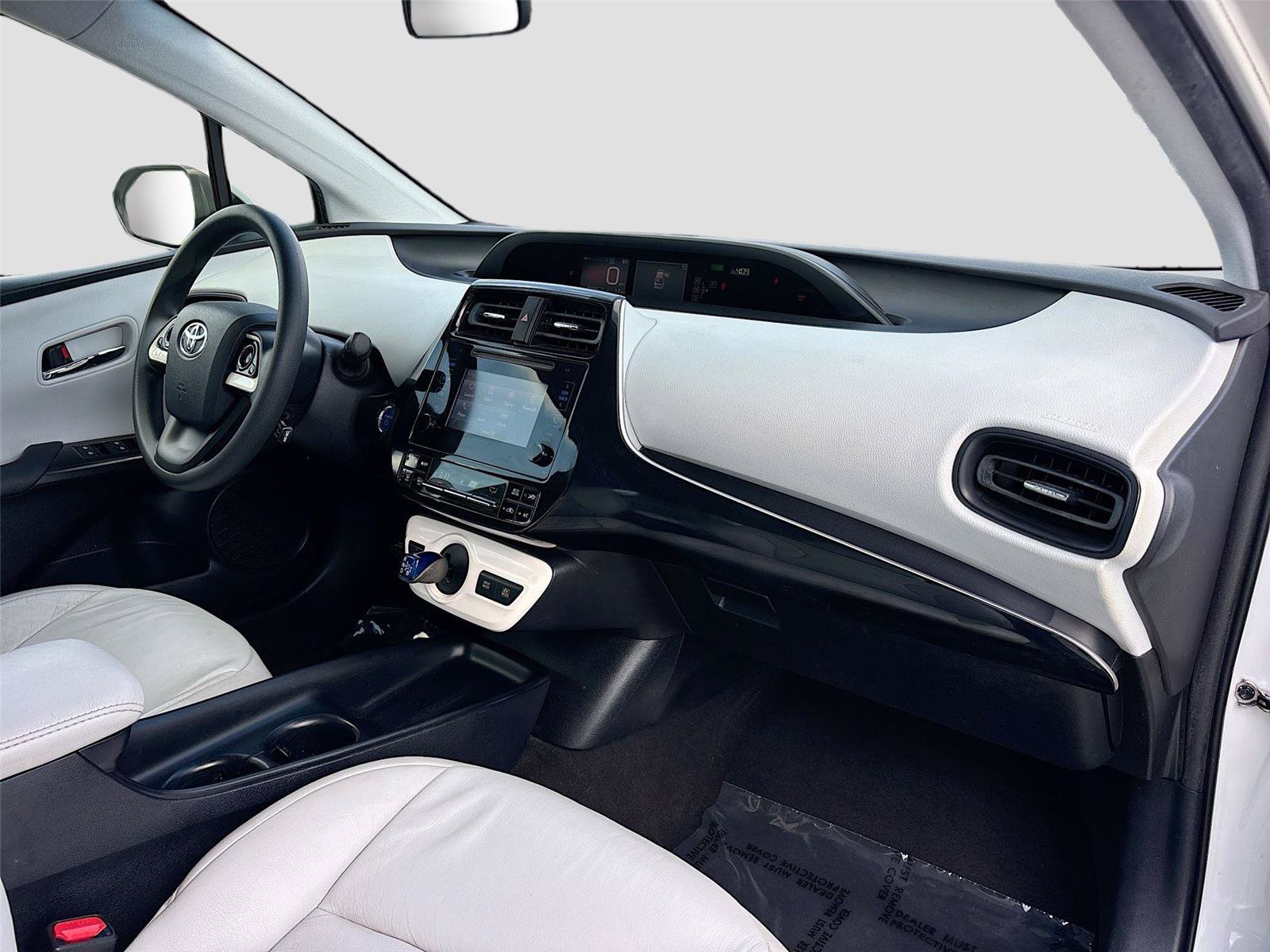 Used 2016 Toyota Prius Two FWD image 26