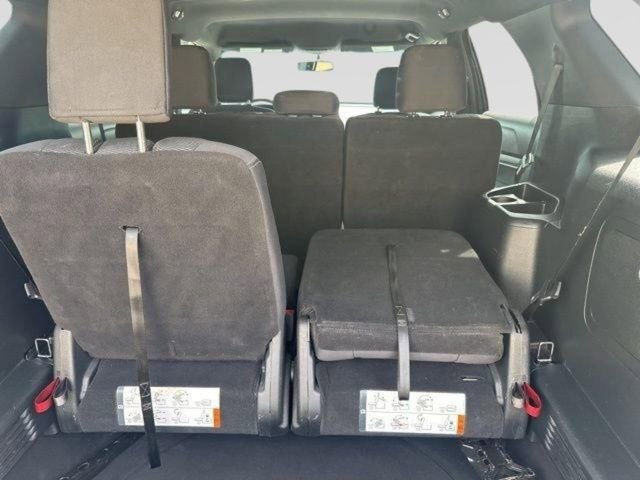 Used 2018 Ford Explorer XLT w/ Equipment Group 201A image 25