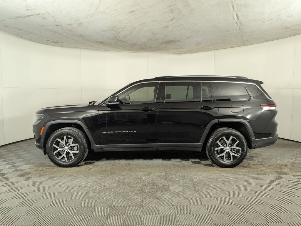 Certified 2023 Jeep Grand Cherokee L Limited image 3