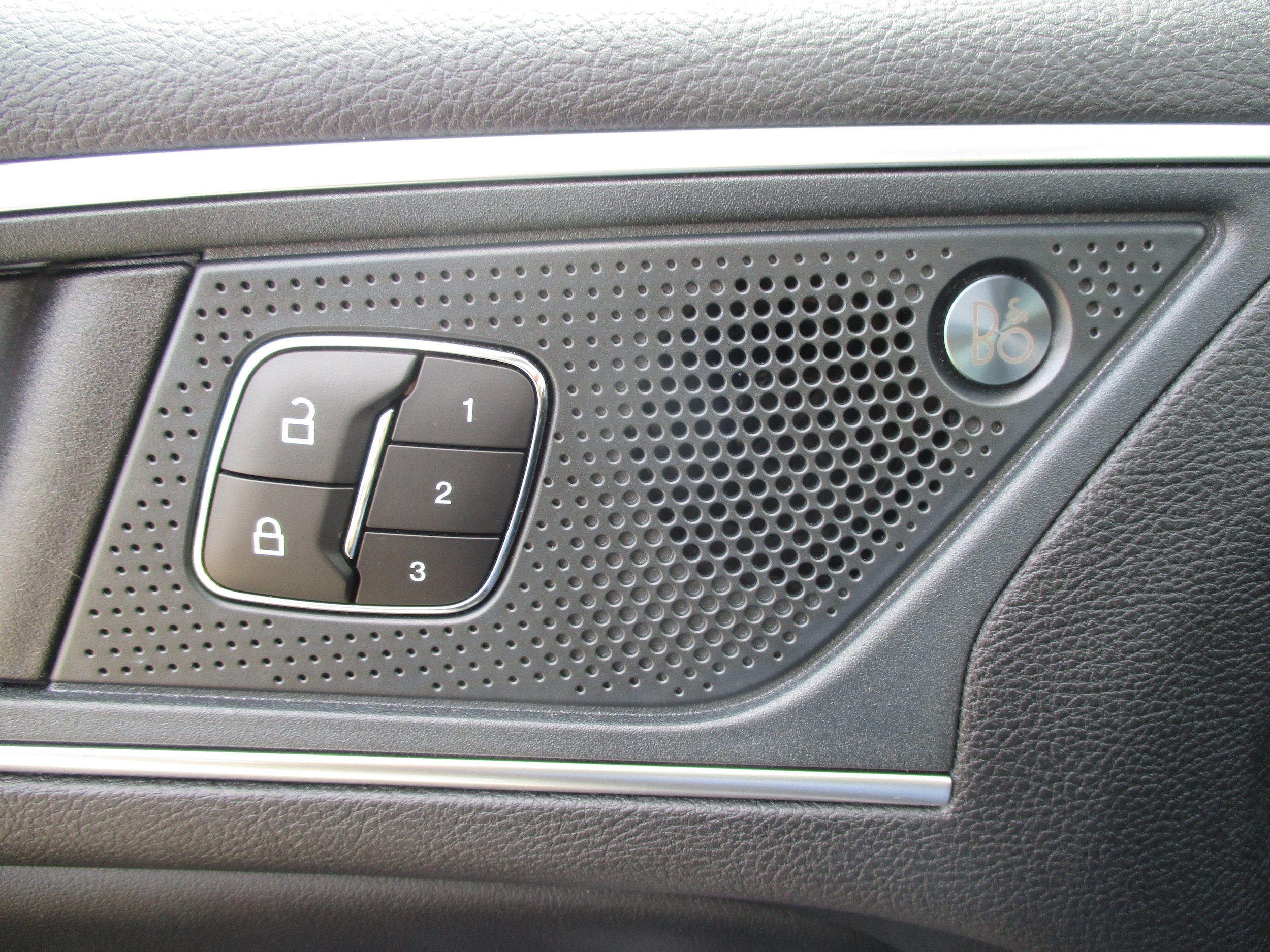 Used 2024 Ford Edge Titanium AWD/4WD image 34