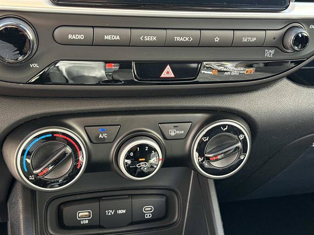 New 2026 Hyundai Venue SE FWD image 16