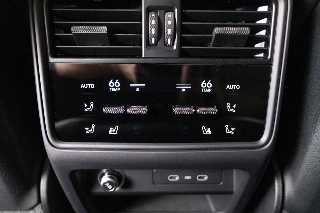 New 2026 Porsche Cayenne AWD/4WD image 38
