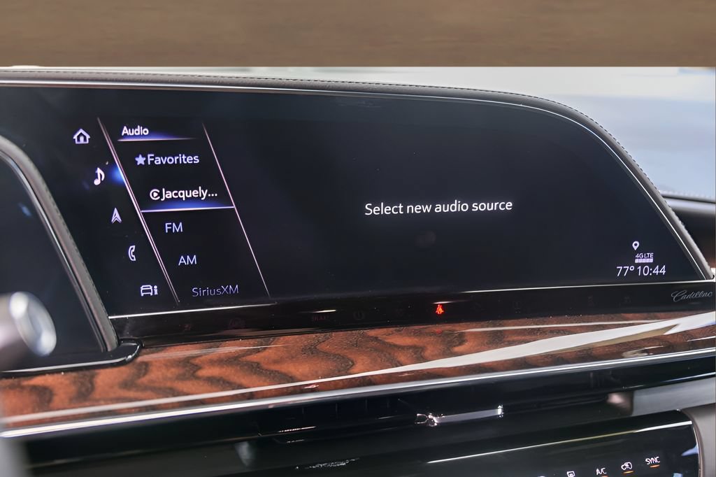 Used 2022 Cadillac Escalade Sport Platinum AWD/4WD image 17