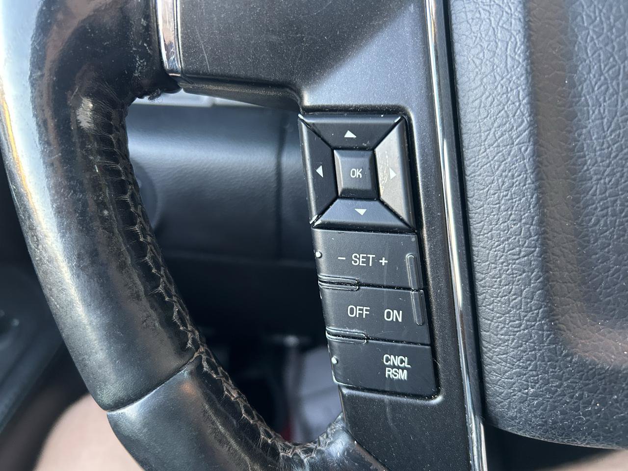 Used 2016 Lincoln Navigator L Select AWD/4WD image 19